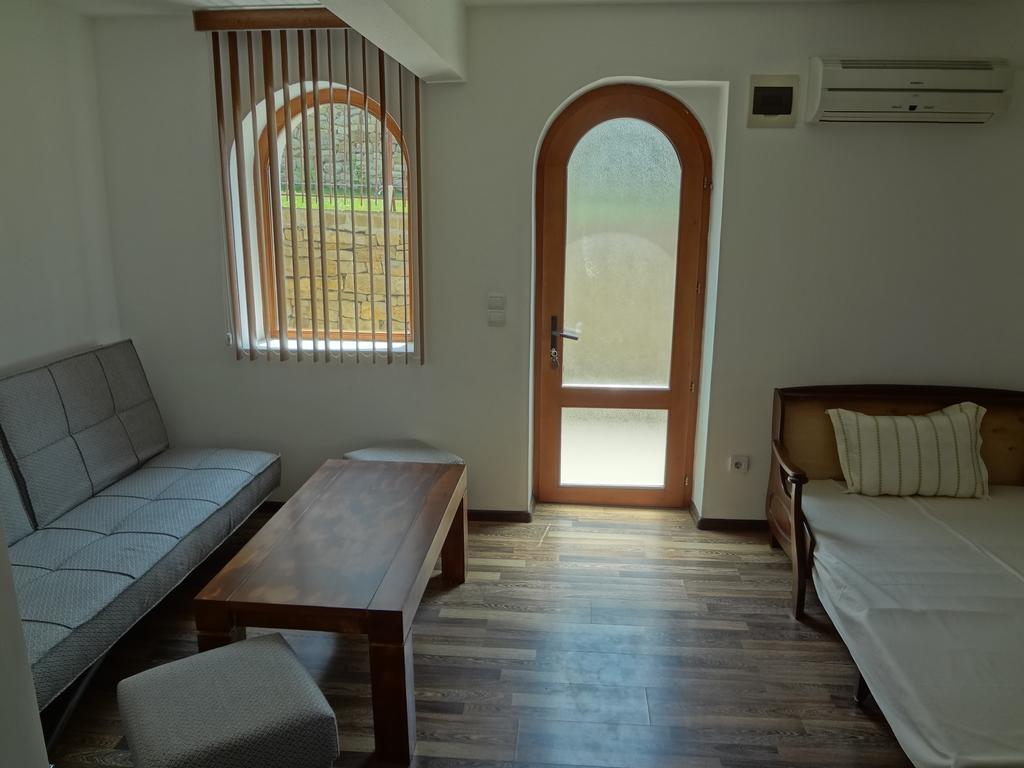 Guest House Diabora Arbanasi Exterior photo